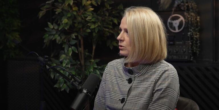 Kā tiek noteiktas galvenās prioritātes uzraudzības veikšanai finanšu tirgus dalībniekiem?